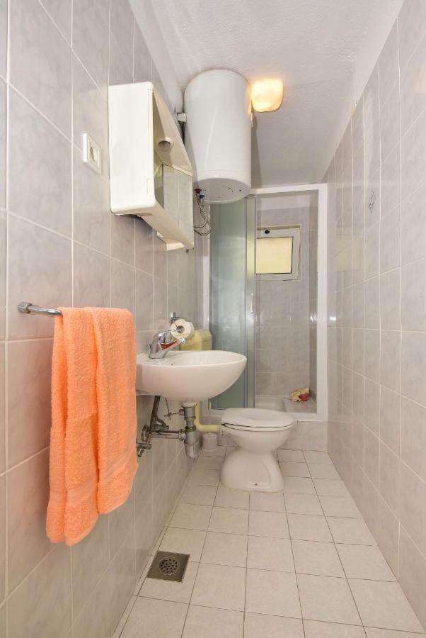 Apartmani Mira Sumic 포드고라 외부 사진